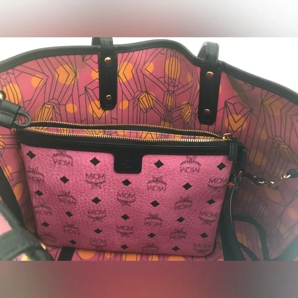 RARE COLOR! MCM Pink Visetos Reversible Tote w/ Pouch - Picture 10 of 13